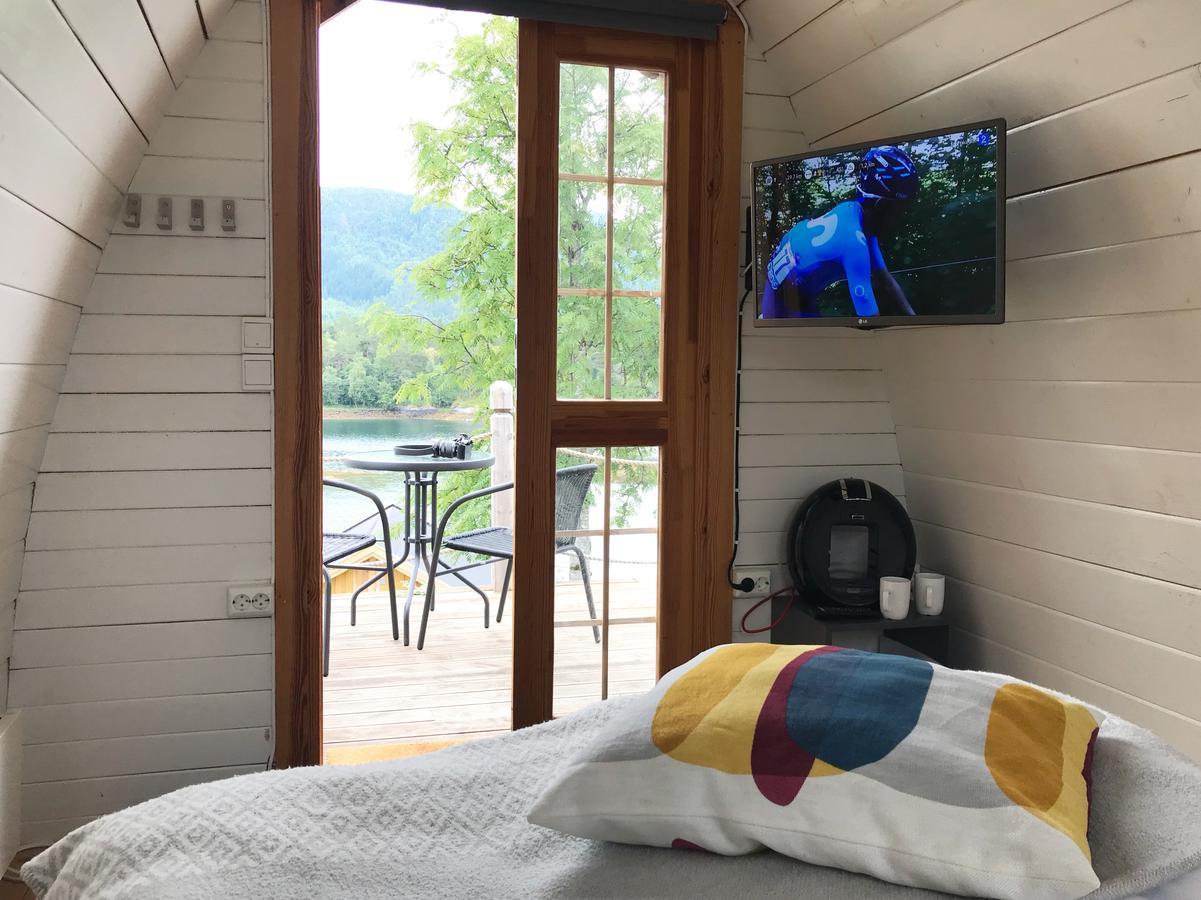 Valsoya Hotel Valsoyfjord Ngoại thất bức ảnh